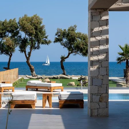 Artemis Seafront Villa, An Evanescence Sea Retreat, By Thinkvilla Tavronitis Dış mekan fotoğraf