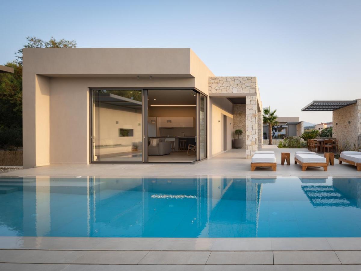 Artemis Seafront Villa, An Evanescence Sea Retreat, By Thinkvilla Tavronitis Dış mekan fotoğraf