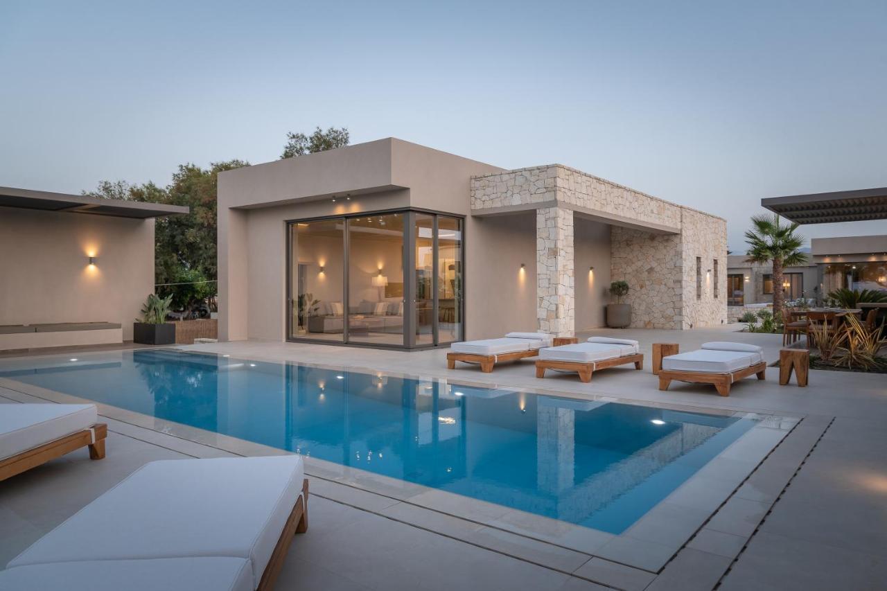 Artemis Seafront Villa, An Evanescence Sea Retreat, By Thinkvilla Tavronitis Dış mekan fotoğraf