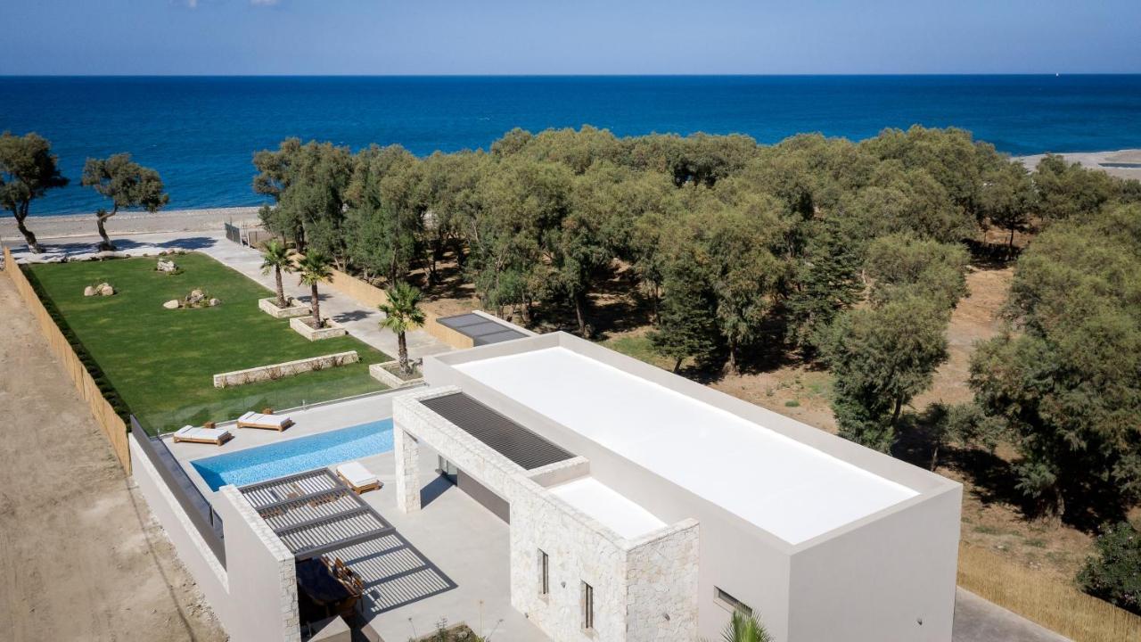 Artemis Seafront Villa, An Evanescence Sea Retreat, By Thinkvilla Tavronitis Dış mekan fotoğraf
