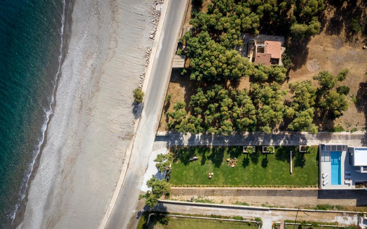 Artemis Seafront Villa, An Evanescence Sea Retreat, By Thinkvilla Tavronitis Dış mekan fotoğraf