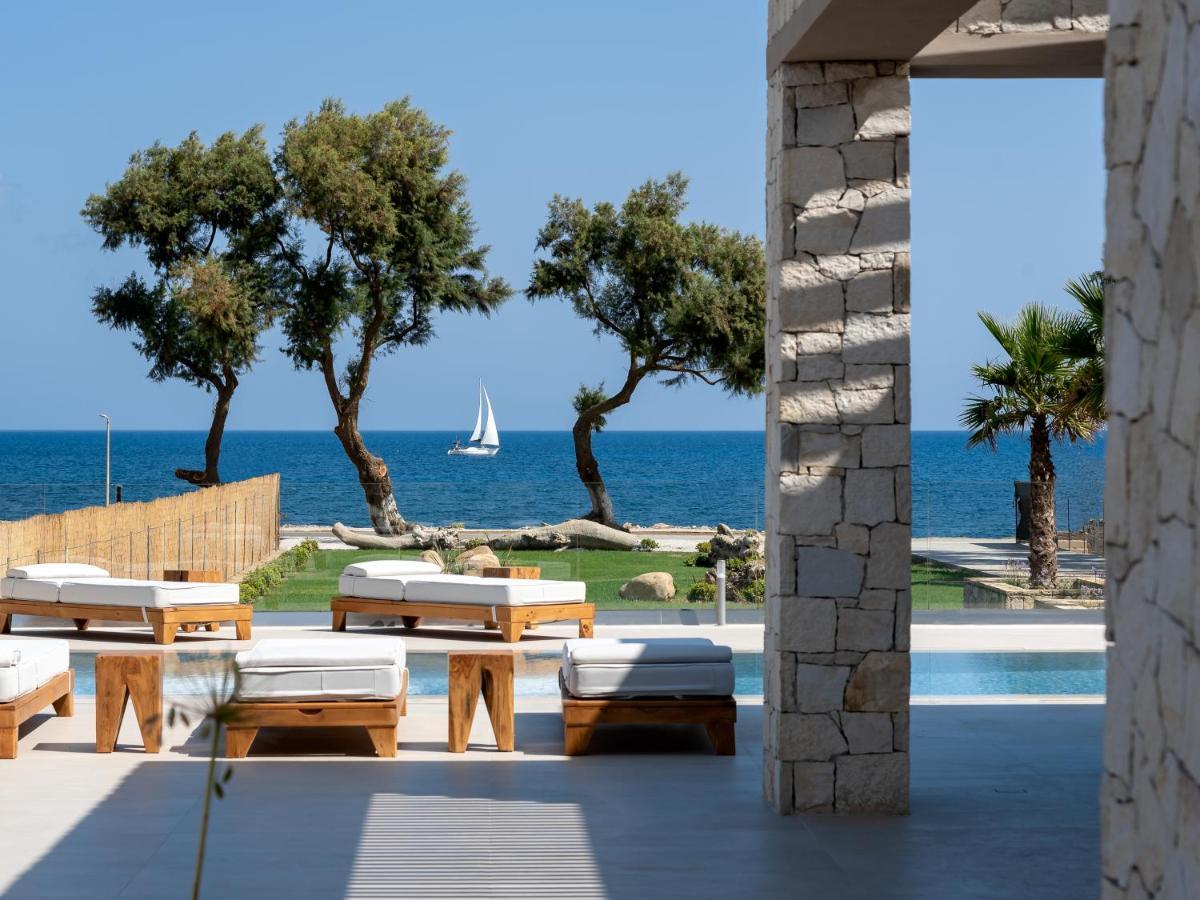 Artemis Seafront Villa, An Evanescence Sea Retreat, By Thinkvilla Tavronitis Dış mekan fotoğraf