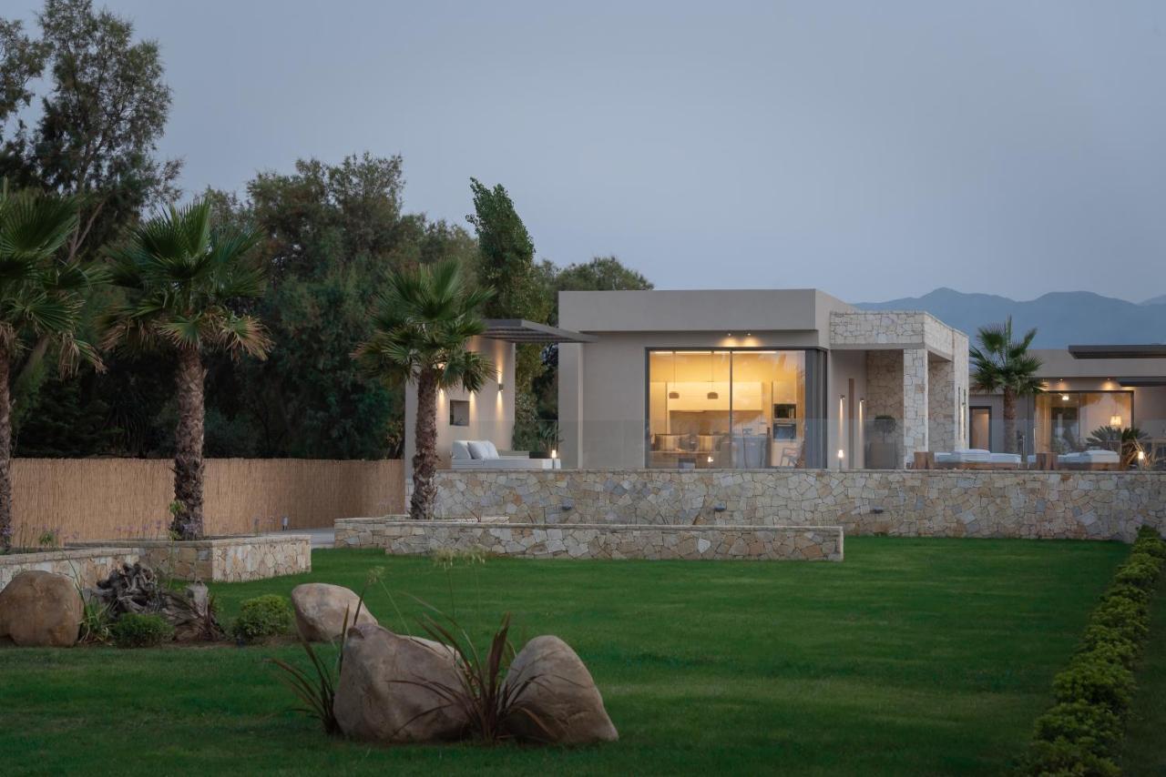 Artemis Seafront Villa, An Evanescence Sea Retreat, By Thinkvilla Tavronitis Dış mekan fotoğraf