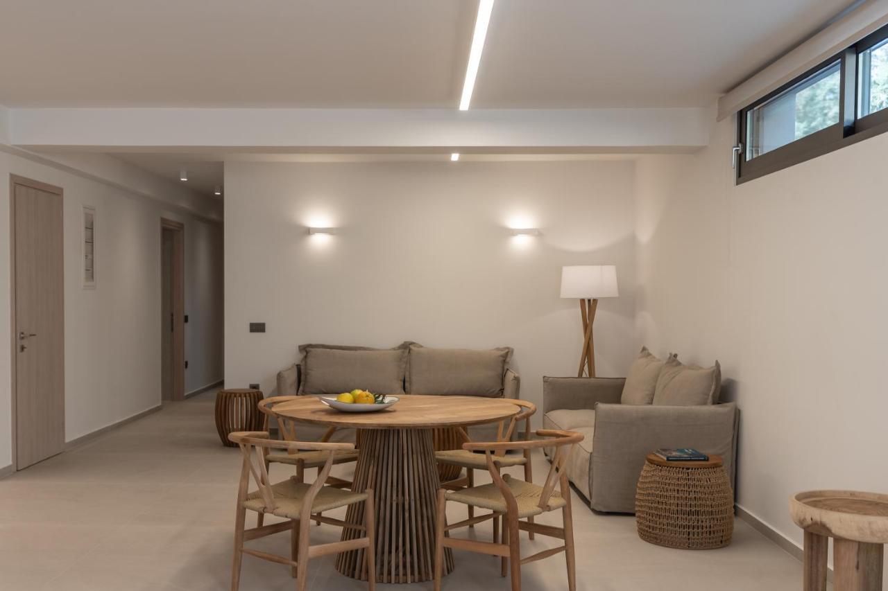 Artemis Seafront Villa, An Evanescence Sea Retreat, By Thinkvilla Tavronitis Dış mekan fotoğraf