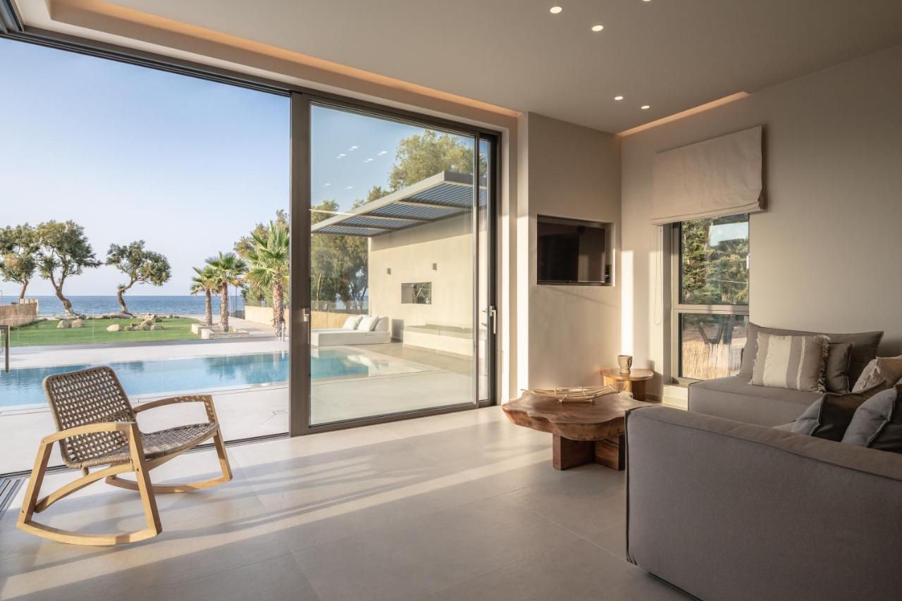 Artemis Seafront Villa, An Evanescence Sea Retreat, By Thinkvilla Tavronitis Dış mekan fotoğraf