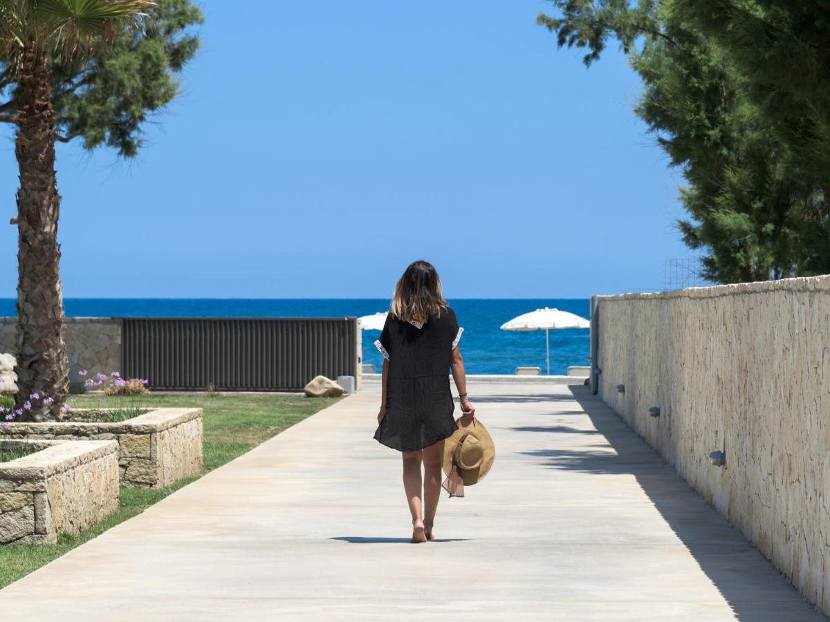 Artemis Seafront Villa, An Evanescence Sea Retreat, By Thinkvilla Tavronitis Dış mekan fotoğraf