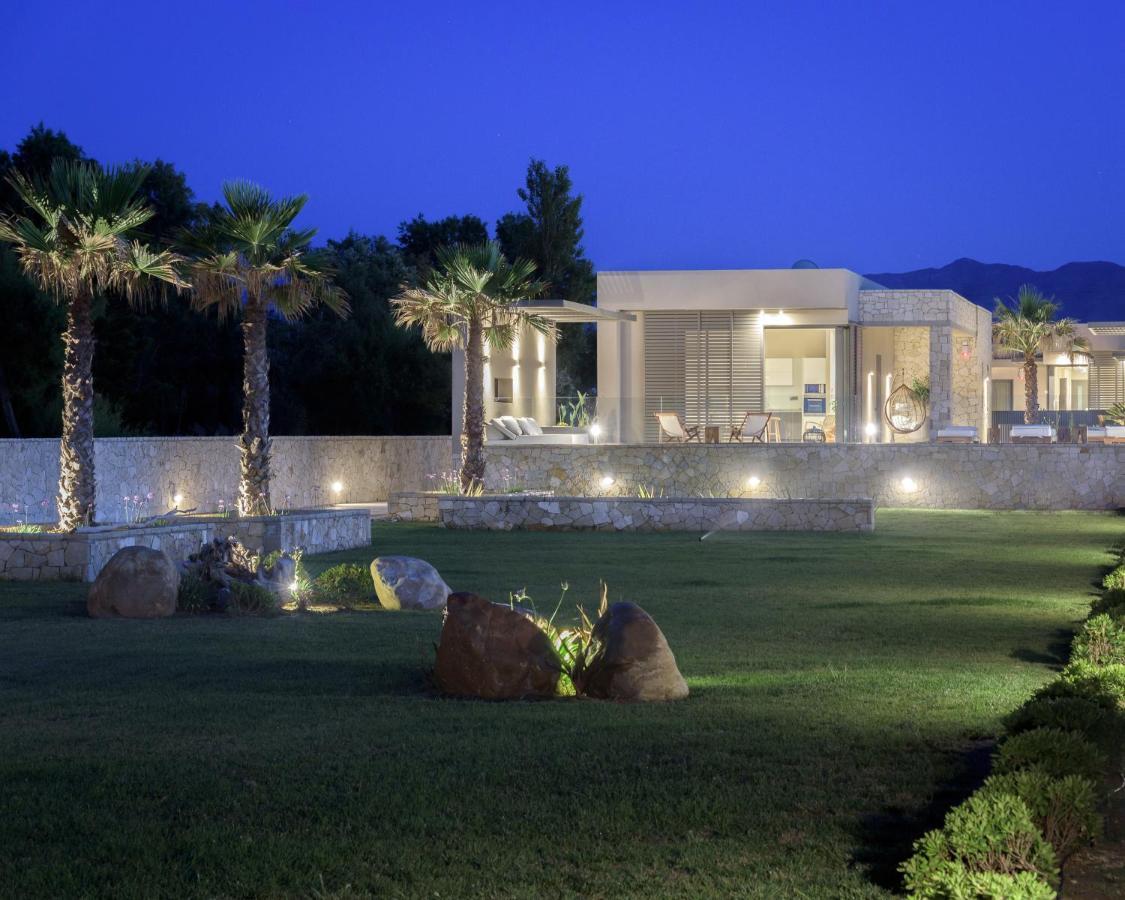 Artemis Seafront Villa, An Evanescence Sea Retreat, By Thinkvilla Tavronitis Dış mekan fotoğraf