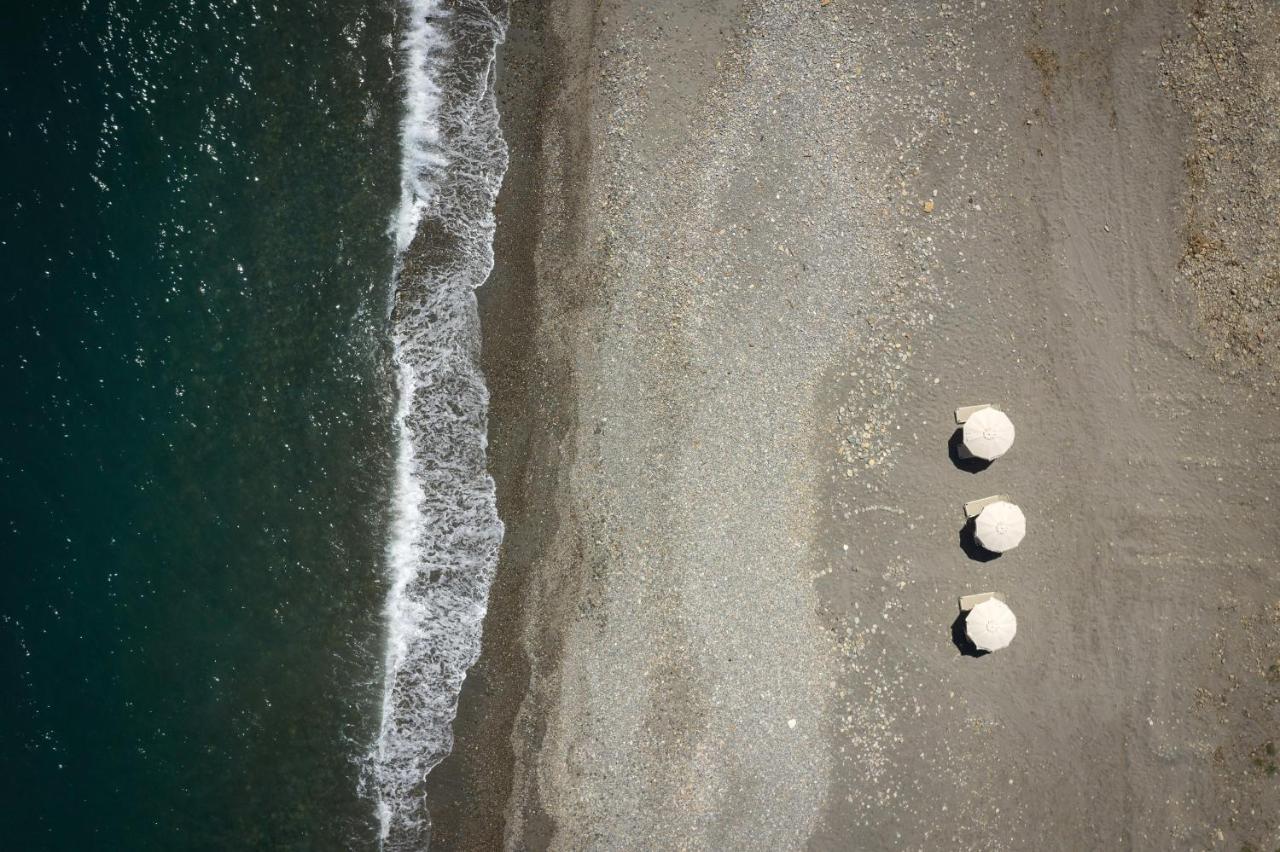 Artemis Seafront Villa, An Evanescence Sea Retreat, By Thinkvilla Tavronitis Dış mekan fotoğraf